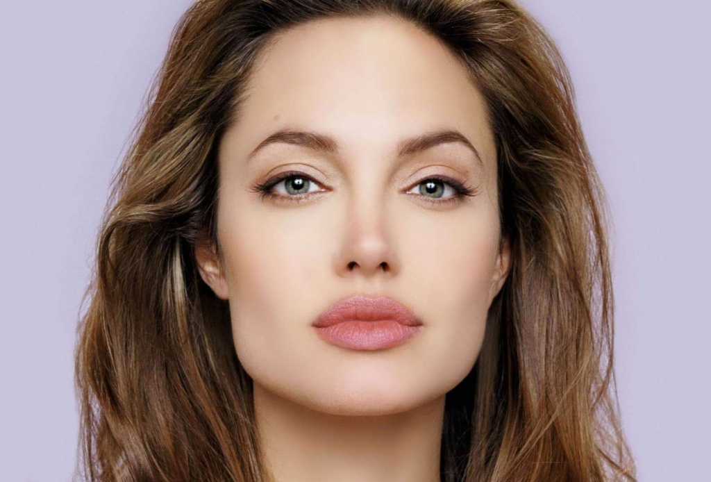 Angelina Jolie